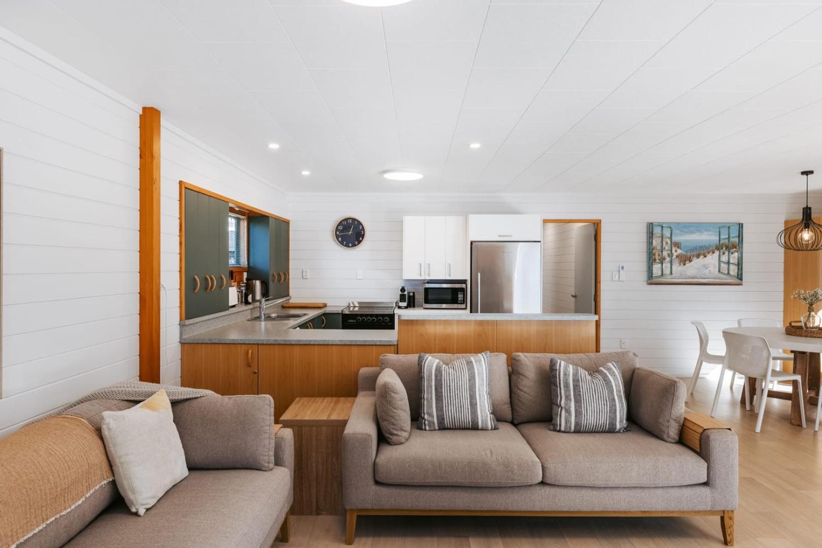 The Iconic Kiwi Bach, Full Site Downtown Mount Villa Mount Maunganui Exterior photo